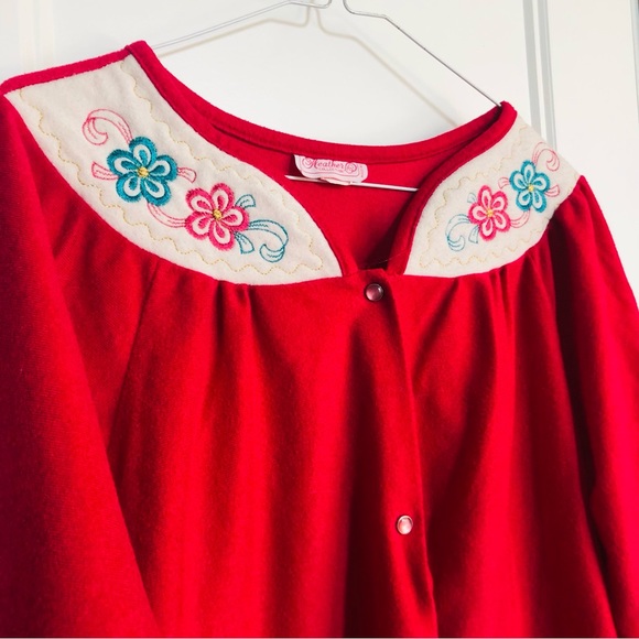 Heather Collection - Magenta Vintage Robe - Picture 2 of 7